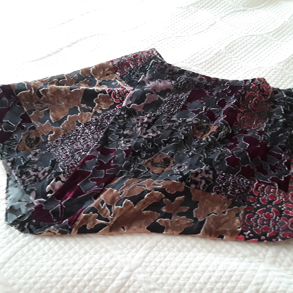 Scarf - Picture 3 of 3